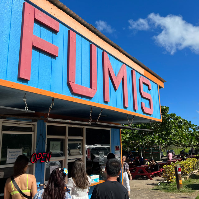 Order window at Fumi's Kahuku Shrimp