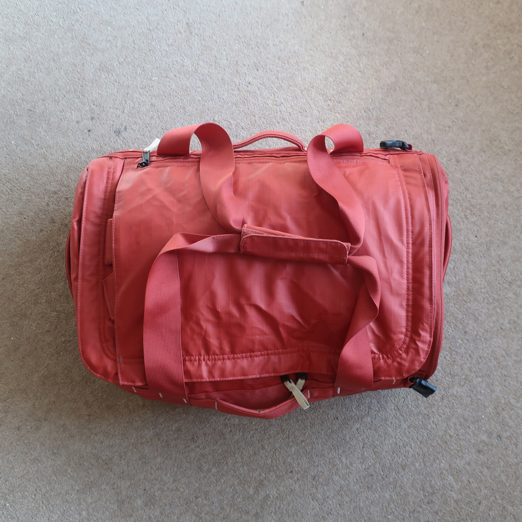 North Face base camp voyager duffel 42L closed