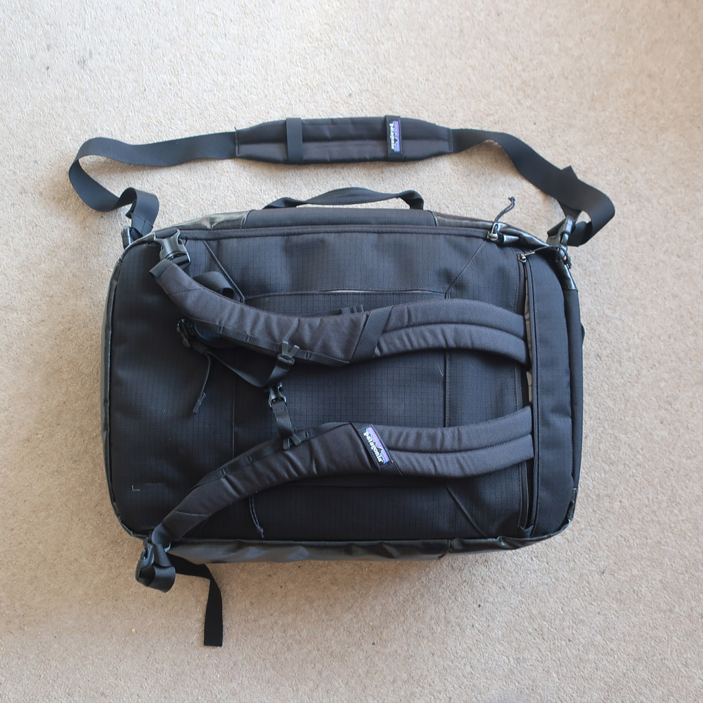 Patagonia black hole MLC 45L back